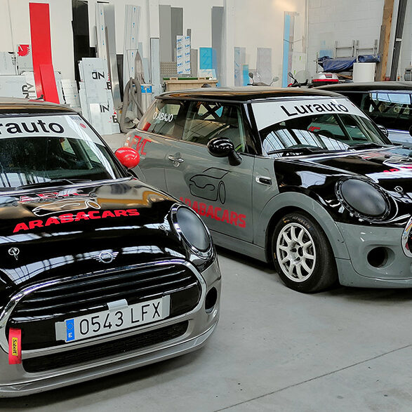 Rotulación vehículso Araba Cars