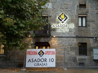 Letras corpóreas ASADOR 10