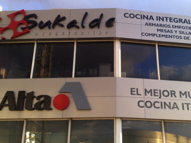 Letras corpóreas CAFE EDURTZA