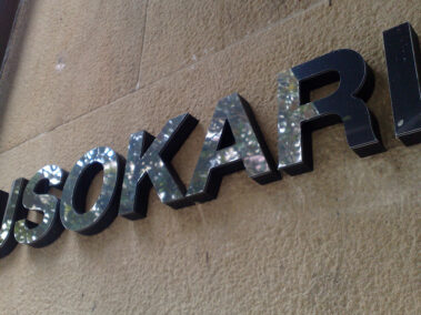 Letras corpóreas USOKARI